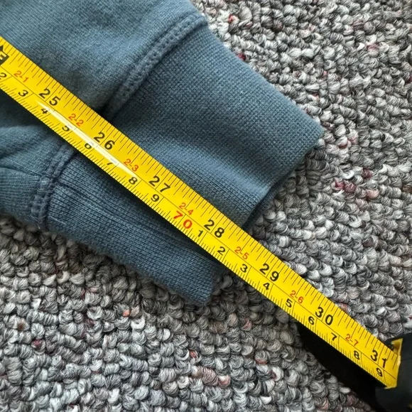 L.L. Bean Men's Vintage Teal Crewneck Cotton Sweater Small - Picture 8 of 10